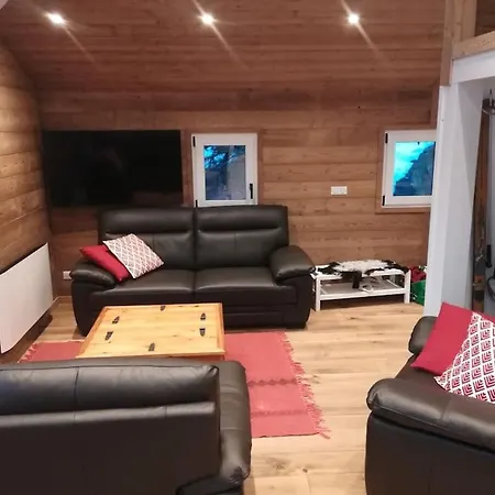 Montalbert Pied Des Pistes Σαλέ *