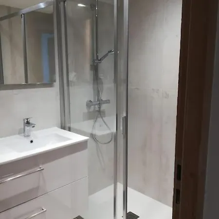 Montalbert Pied Des Pistes Σαλέ